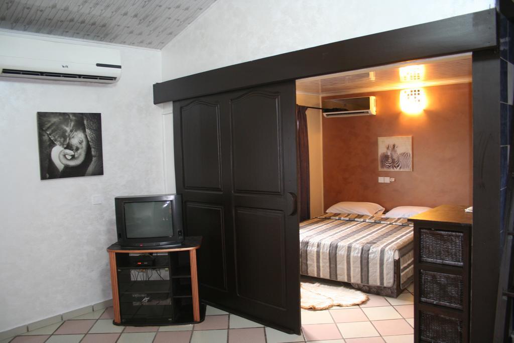 Hotel Napoleon Lagune Lomé Zewnętrze zdjęcie
