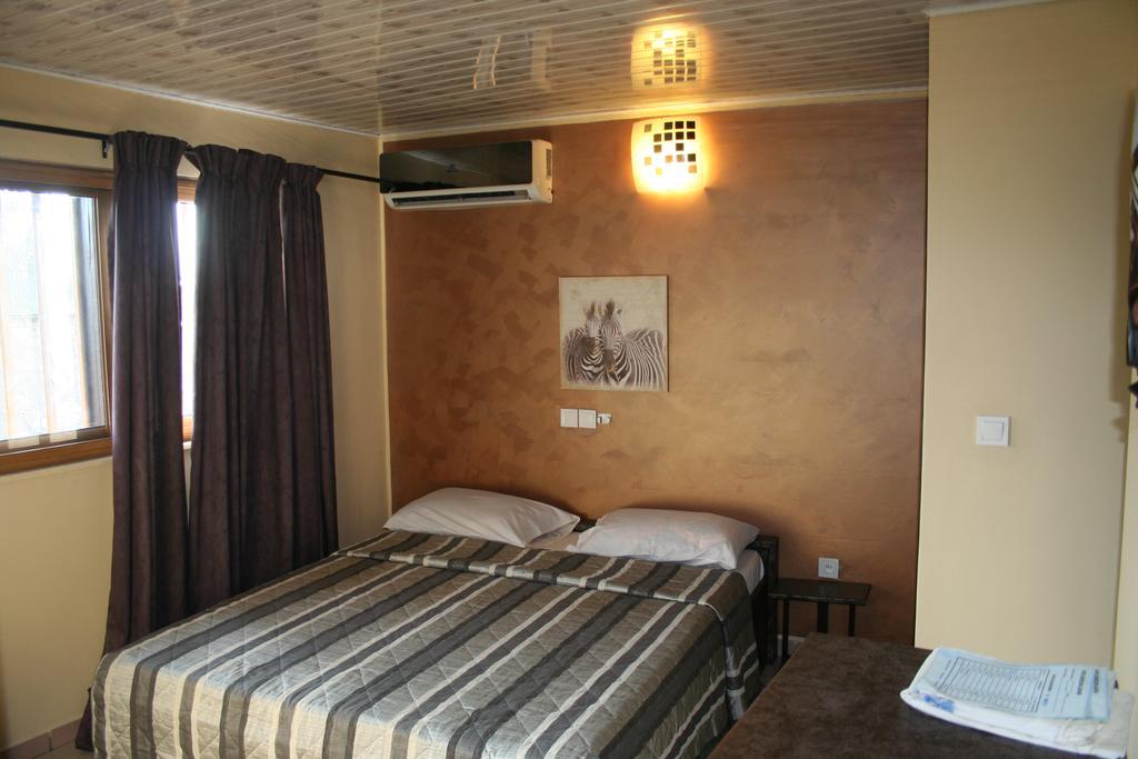 Hotel Napoleon Lagune Lomé Zewnętrze zdjęcie